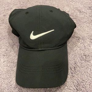 NWOT Nike Golf Hat